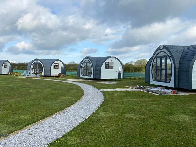 glamping-12-kireth-ai